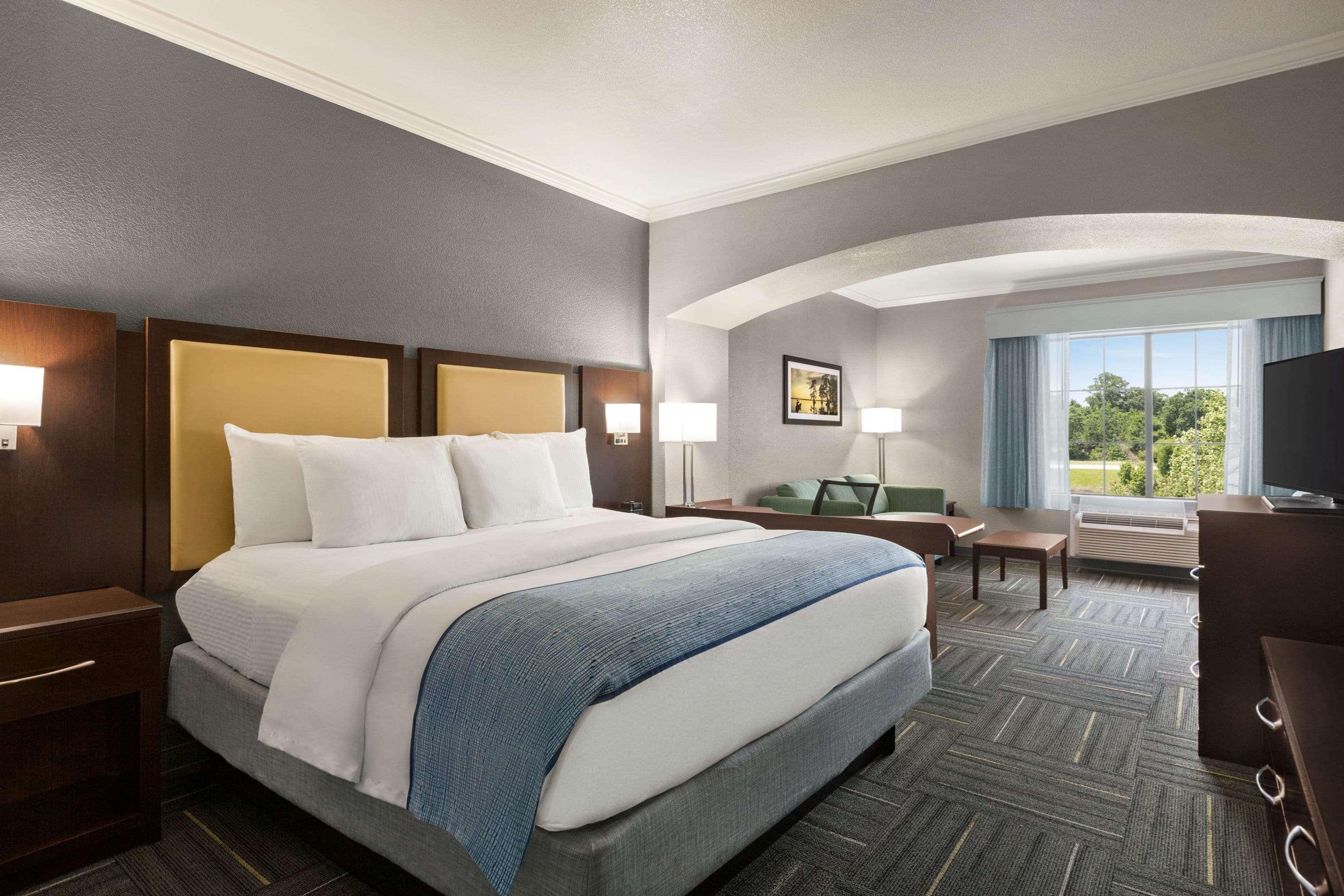 La Quinta By Wyndham Dublin Hotel Ngoại thất bức ảnh
