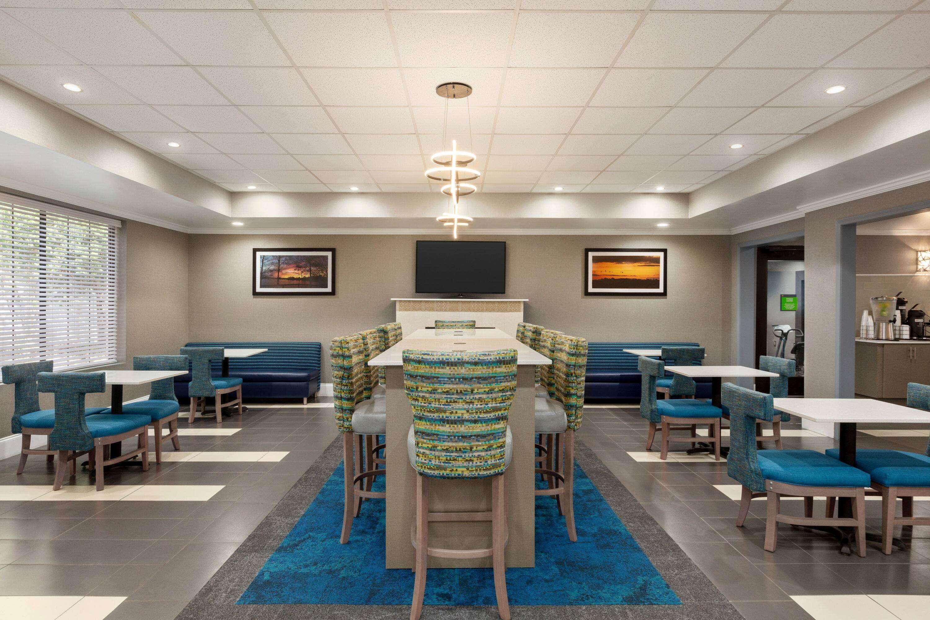 La Quinta By Wyndham Dublin Hotel Ngoại thất bức ảnh